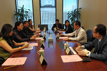 Wang Jianlin meets with Eve Group founder