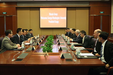 Wang Jianlin meets with George Washington University president