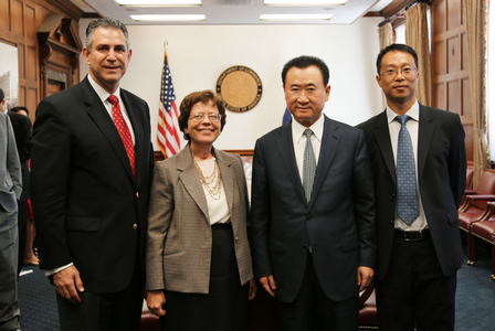 Chairman Meets U.S. Commerce Secretary