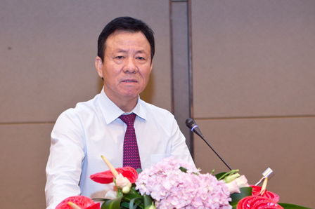 丁本锡总裁要求始终将经营指标放在首位