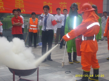 北京区域CBD万达广场举行消防演习