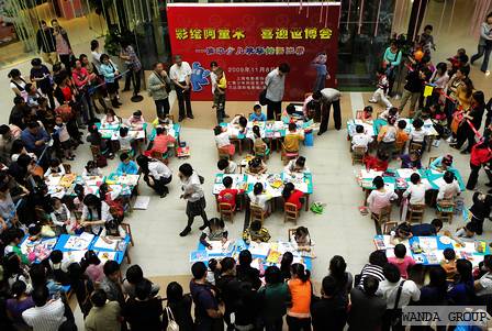上海万达国际电影城举行“彩绘阿童木喜迎世博会”绘画比赛