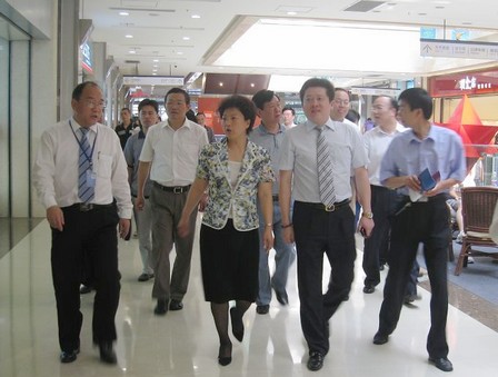 陕西省委检查组莅临西安碑林区万达广场