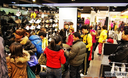 南京万千锦上添花 单日销售突破千万