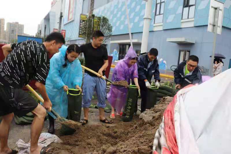 优秀奖：平凡岗位  绽放最美青春