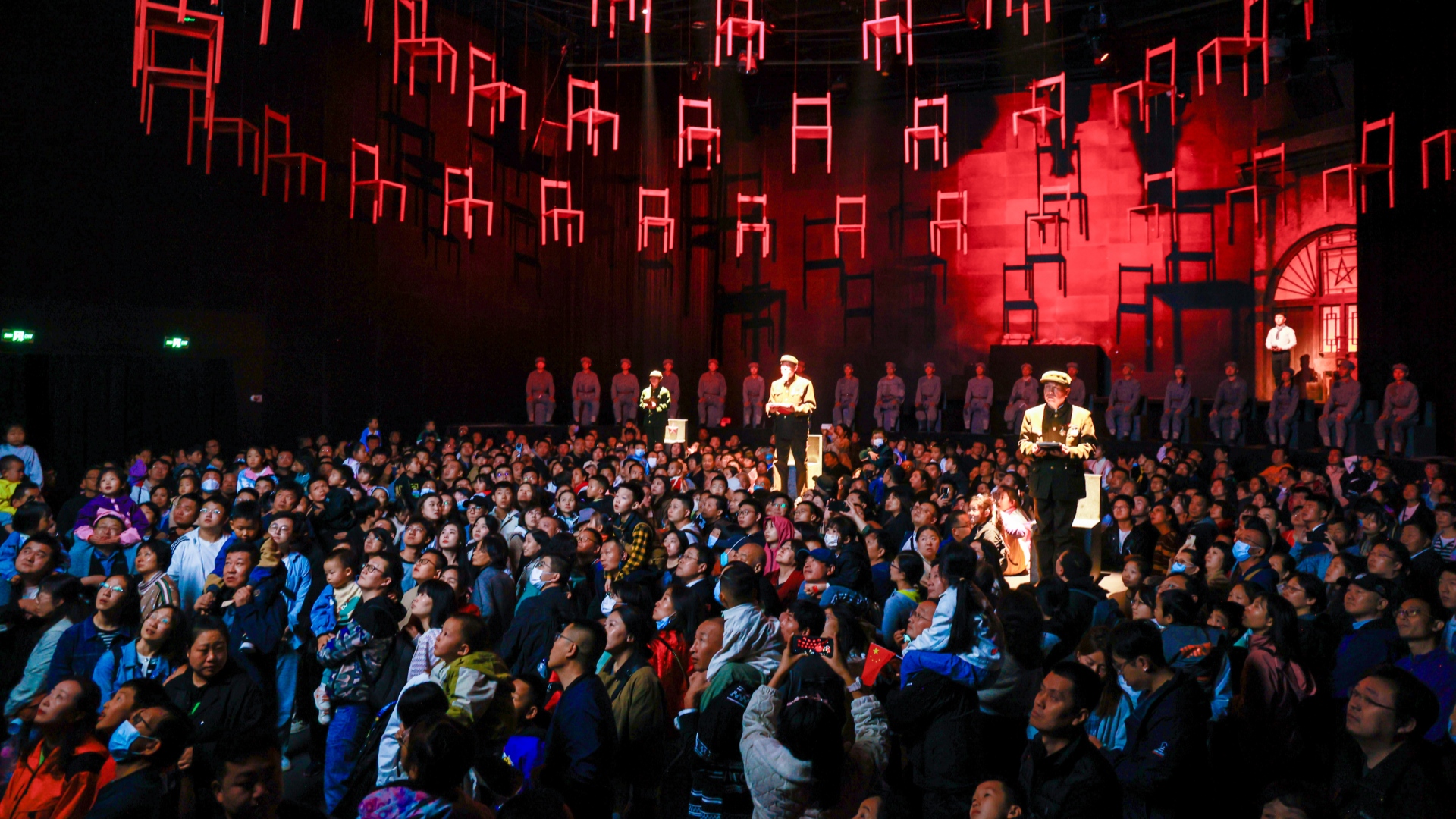 《再回延安》3月5日復(fù)演掀觀演熱潮