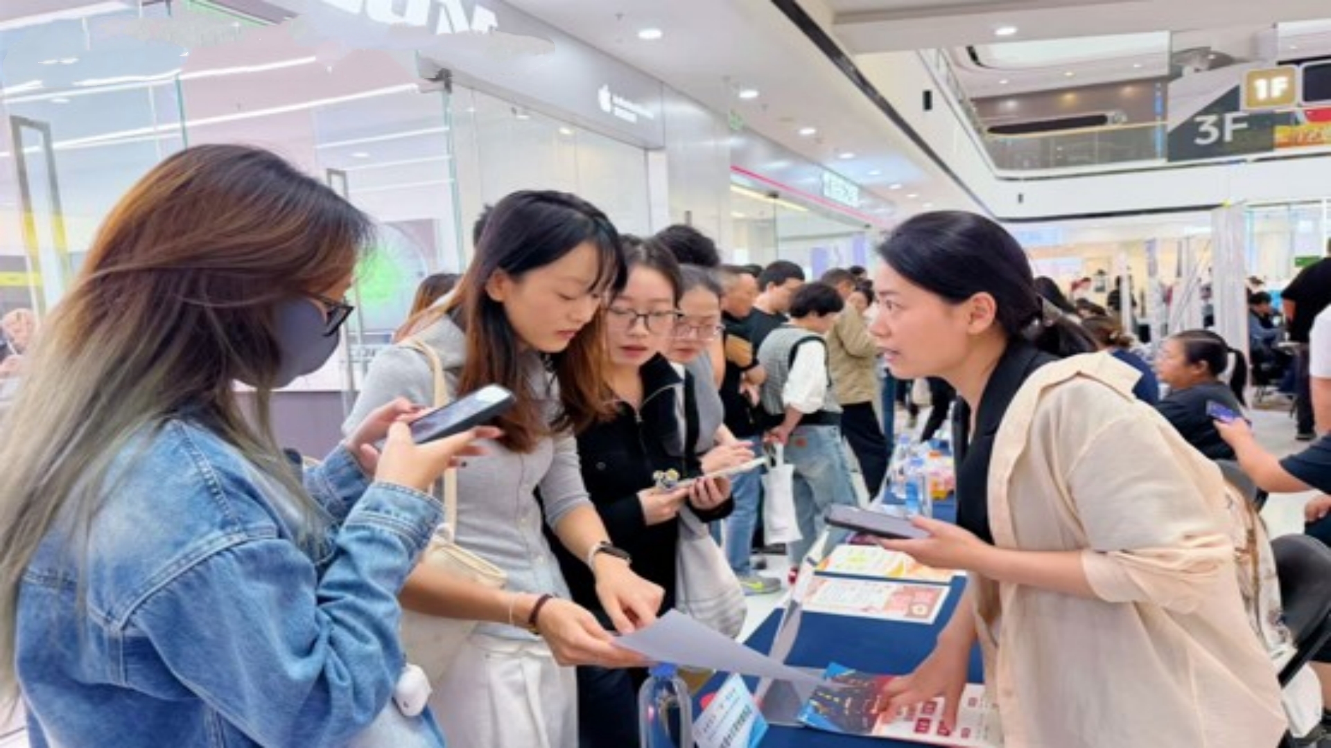 南京溧水万达广场举办2026年秋季大型招聘会