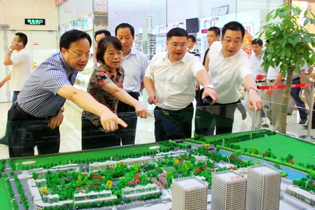 绍兴市委领导视察绍兴柯桥万达广场