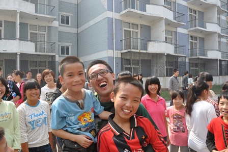 廊坊商管举行义工助学活动