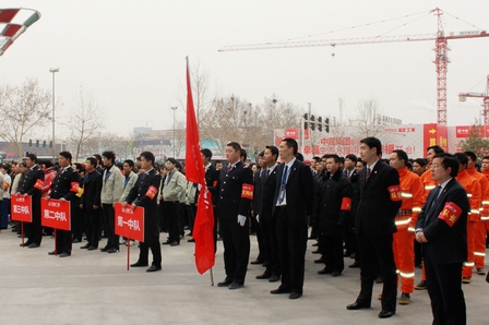 郑州中原万达广场成立义务消防队