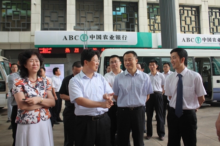 济南市市中区区委书记视察魏家庄万达广场 