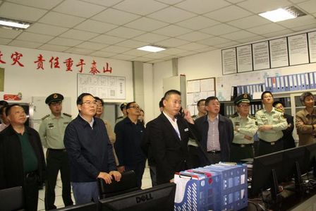 重庆市人大副主任视察重庆万达艾美酒店消防工作
