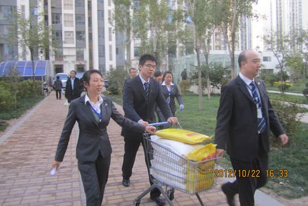 唐山商管公司举行“九九重阳节，万达敬老情”义工活动
