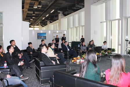 大连、武汉万达中心召开写字楼租赁市场业务拓展洽谈会