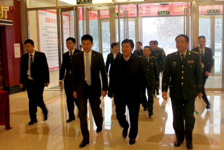 郑州中原万达广场配合市消防支队组织召开全市重点单位消防安全现场会 
