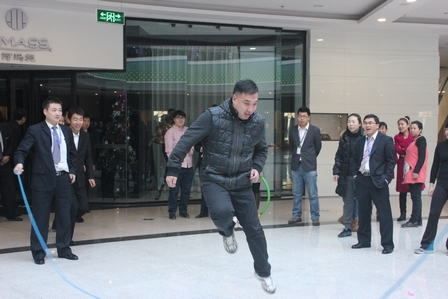 沈阳铁西万达广场举办2012年度趣味运动会