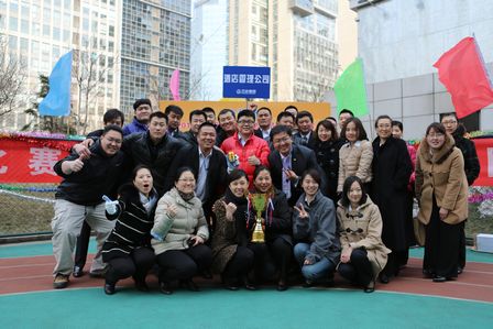 2013年集团总部员工拔河比赛圆满落幕
